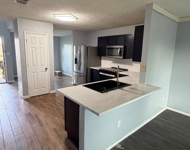 1705 Pin Oak Trail - Photo Thumbnail 1