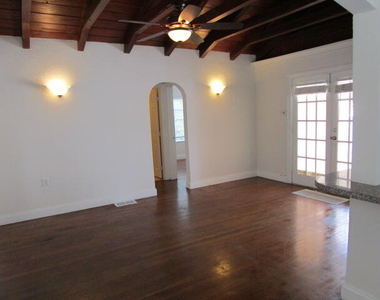 4565 N Ocean Drive - Photo Thumbnail 4