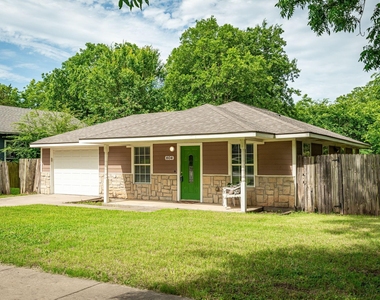 604 S Maxey Street - Photo Thumbnail 1