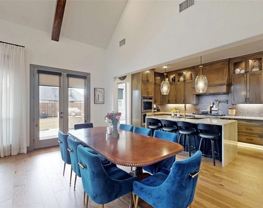 1631 Sunset Avenue - Photo Thumbnail 9