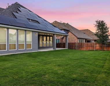 1631 Sunset Avenue - Photo Thumbnail 38
