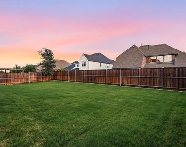 1631 Sunset Avenue - Photo Thumbnail 39