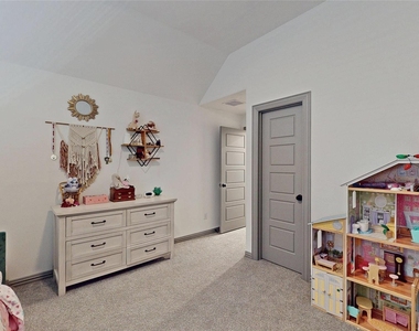 1631 Sunset Avenue - Photo Thumbnail 30