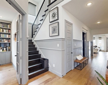 1631 Sunset Avenue - Photo Thumbnail 3