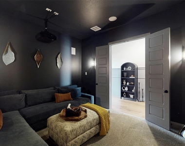 1631 Sunset Avenue - Photo Thumbnail 23
