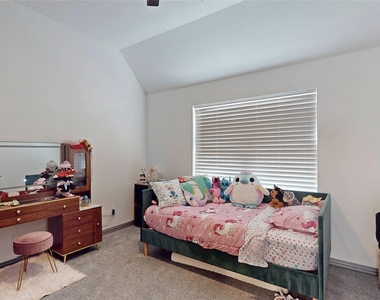1631 Sunset Avenue - Photo Thumbnail 29