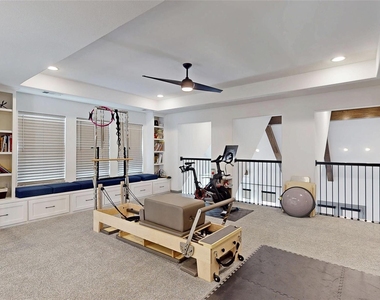1631 Sunset Avenue - Photo Thumbnail 27