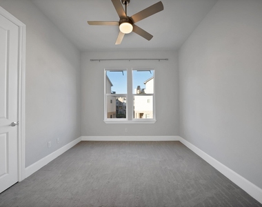 5437 Patterson Street - Photo Thumbnail 16