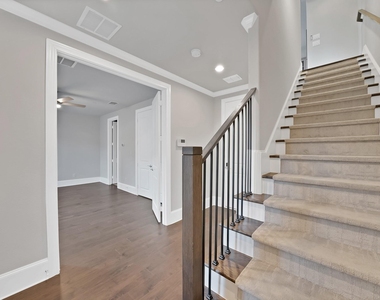 5437 Patterson Street - Photo Thumbnail 3