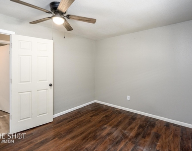 912 N Judge Ely Street - Photo Thumbnail 12