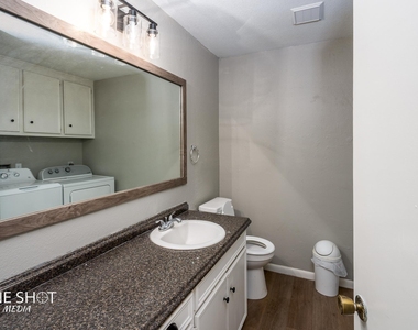912 N Judge Ely Street - Photo Thumbnail 13
