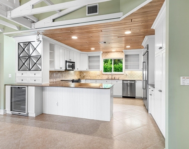 122 Marlin Drive - Photo Thumbnail 8
