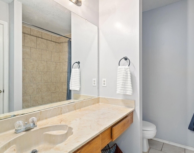 2334 Dartmouth Drive - Photo Thumbnail 8