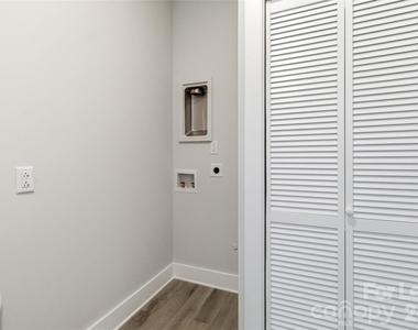 350 W Main Avenue - Photo Thumbnail 9