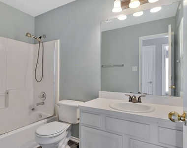 3226 Eagle Lane - Photo Thumbnail 25