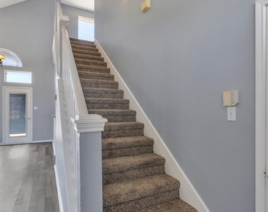 3226 Eagle Lane - Photo Thumbnail 20