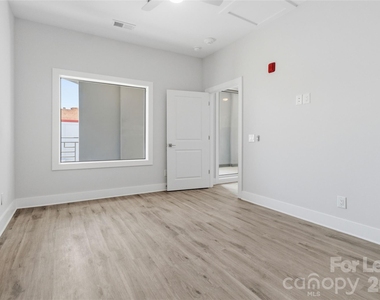 350 W Main Avenue - Photo Thumbnail 13