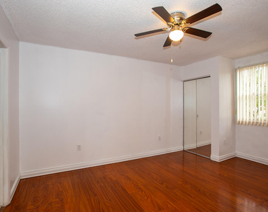 4254 Sw 72nd Way - Photo Thumbnail 10