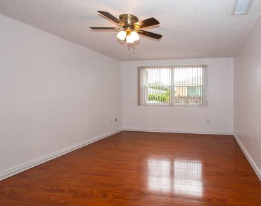 4254 Sw 72nd Way - Photo Thumbnail 7