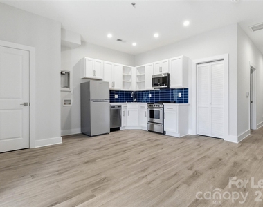 350 W Main Avenue - Photo Thumbnail 5