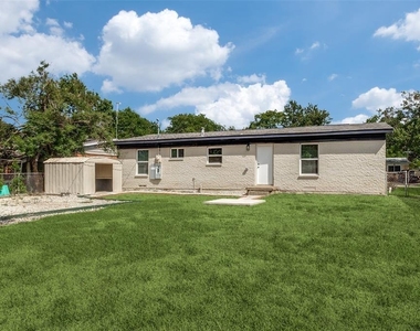 10733 Sandalwood Drive - Photo Thumbnail 11