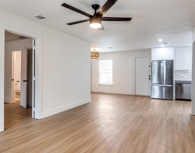 10733 Sandalwood Drive - Photo Thumbnail 3