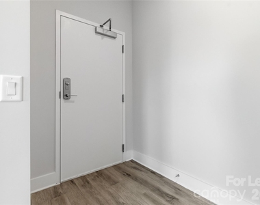 350 W Main Avenue - Photo Thumbnail 4