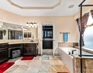 12467 Fallcreek Drive - Photo Thumbnail 10