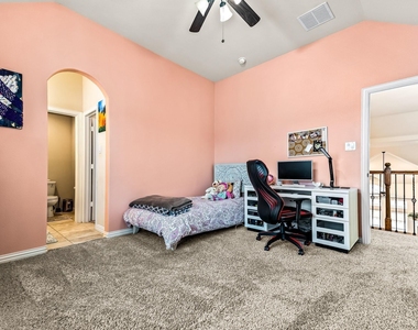 12467 Fallcreek Drive - Photo Thumbnail 16