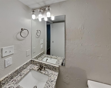 4404 Timber Run Drive - Photo Thumbnail 16