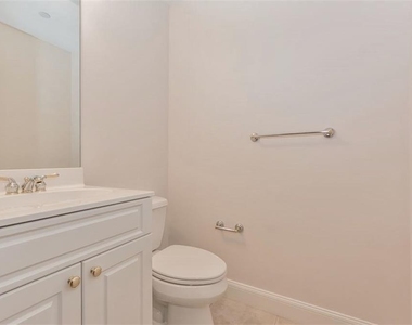 4775 S Harbor Drive - Photo Thumbnail 14