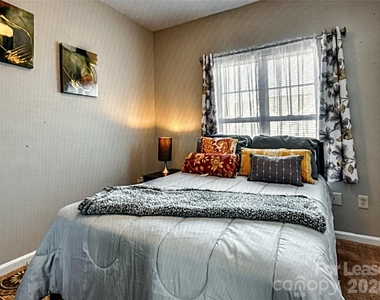 6420 Mallard View Lane - Photo Thumbnail 7
