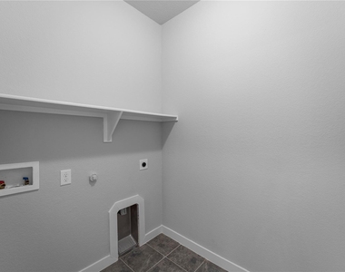 1296 Carlsbad Drive - Photo Thumbnail 14
