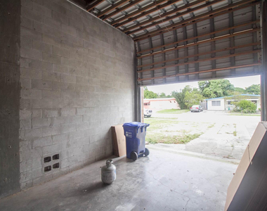 1650 Ne 44th Street - Photo Thumbnail 8