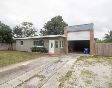 1650 Ne 44th Street - Photo Thumbnail 9