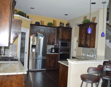 2721 Hammock Lake Drive - Photo Thumbnail 13