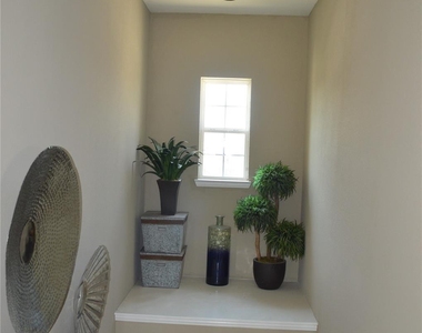 2721 Hammock Lake Drive - Photo Thumbnail 11