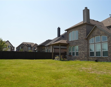 2721 Hammock Lake Drive - Photo Thumbnail 22