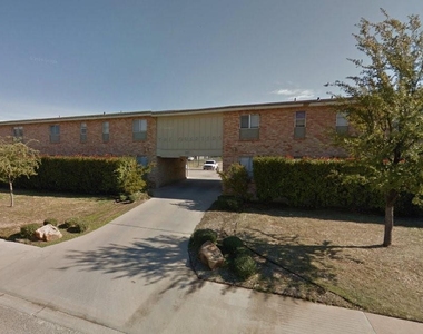 1415 Sewell Street - Photo Thumbnail 7