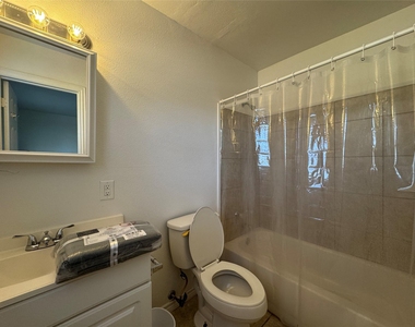 1415 Sewell Street - Photo Thumbnail 6