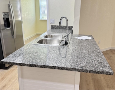 2309 Balsam Drive - Photo Thumbnail 5