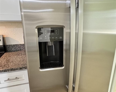 2309 Balsam Drive - Photo Thumbnail 11