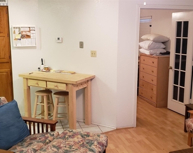 2301 Balsam Drive - Photo Thumbnail 3