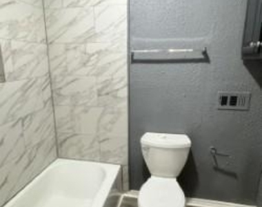 2314 Garden Park Court - Photo Thumbnail 13