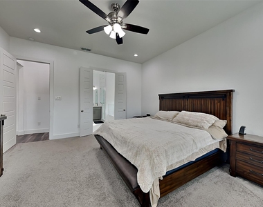 1819 Bickers Street - Photo Thumbnail 4