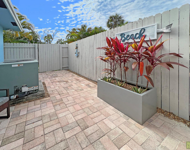 2695 Se 1st Court - Photo Thumbnail 21