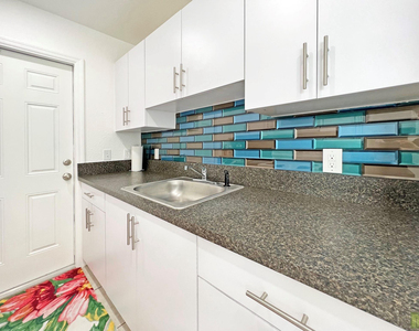 2695 Se 1st Court - Photo Thumbnail 11