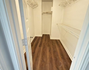 9409 Goldenview Drive - Photo Thumbnail 12