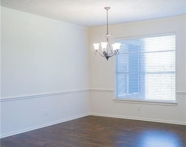 160 Fallkirk Drive - Photo Thumbnail 11