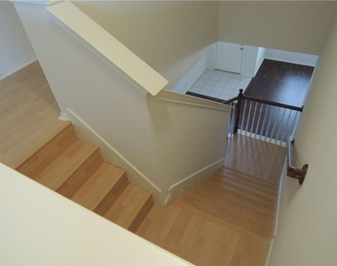 160 Fallkirk Drive - Photo Thumbnail 25